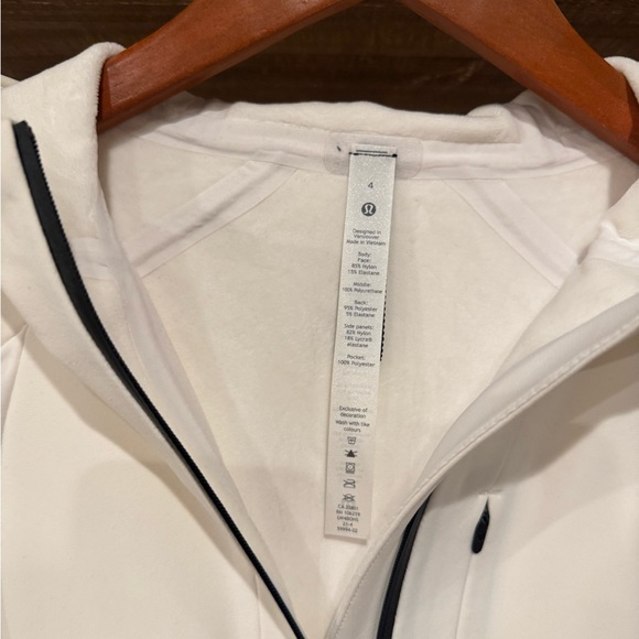 lululemon athletica Women's White Jacket size 4 - Picture 3 of 4